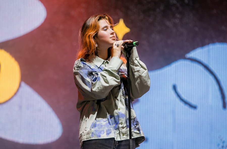 Clairo-Reading-Festival